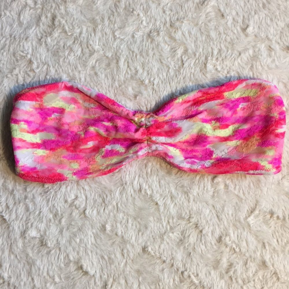Pink VS Lace Bandeau Bundle - Picture 5 of 10